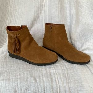 Vaneli Sport Suede ankle Boots w/Tassels size 11m